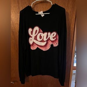 Longer sleeved shirt with pockets